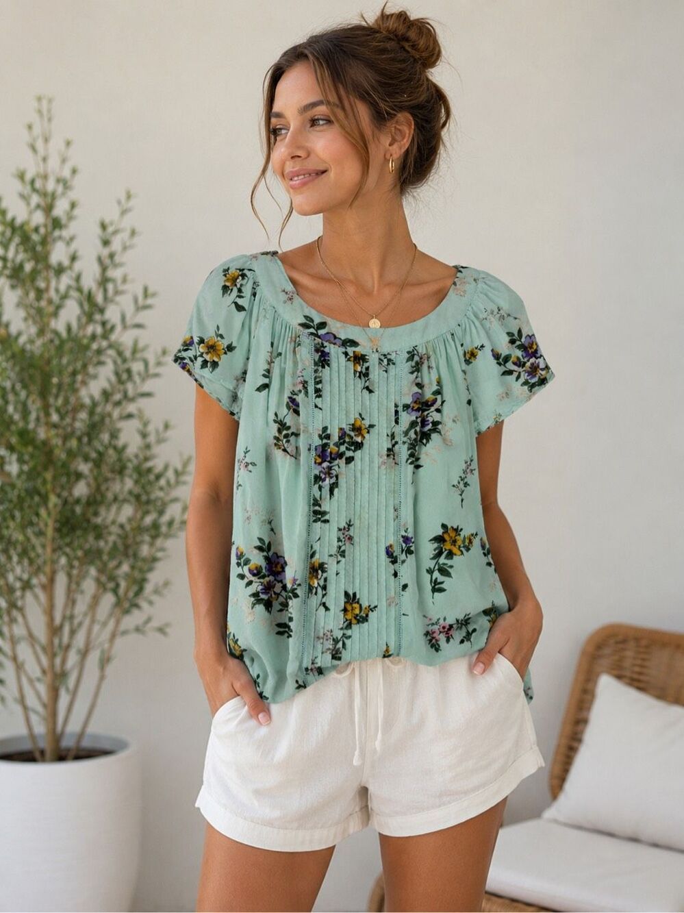 St .John’s Bay Floral Mint Green Rayon Pintuck Short Sleeve Peasant Top Size PS